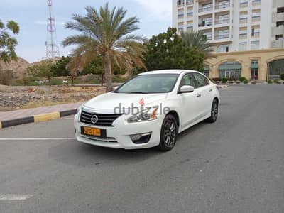 Nissan Altima-S 2015 gcc oman car 163km excellent condition