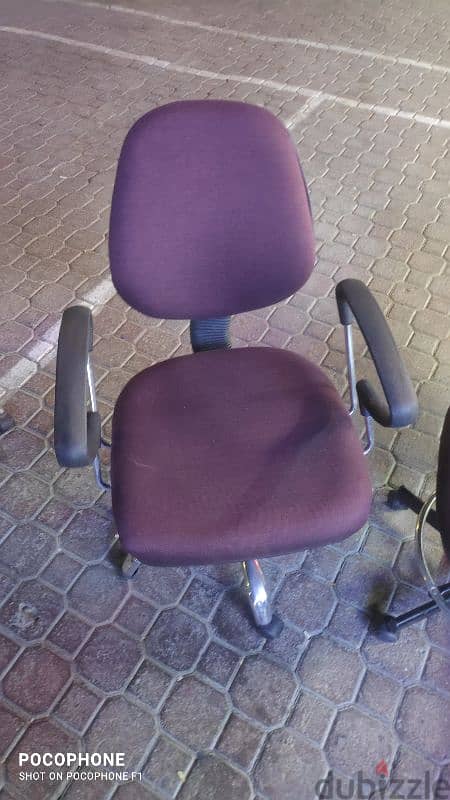 Used Office Chair Quantity available 1