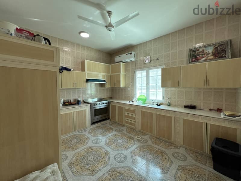 Fully furnished Apartment in Al Hail 6