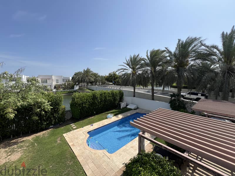 4 Bedroom Villa with Lake View for Rent in Al Mouj 0