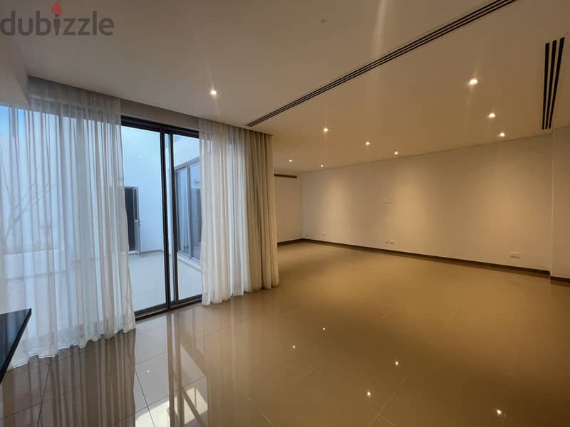 3 Bedroom Villa for Rent in Al Mouj 2