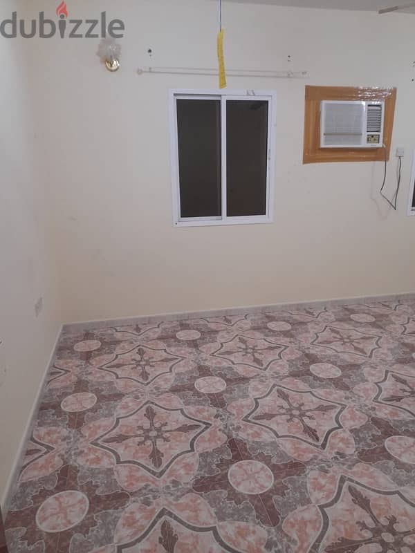 spacious 2 bhk flat in Alkhuwair 33 near taimor mosque with balconies 19