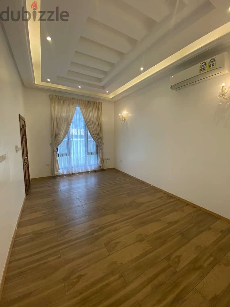 SR-HM-764 villa for rent in alhail north 9