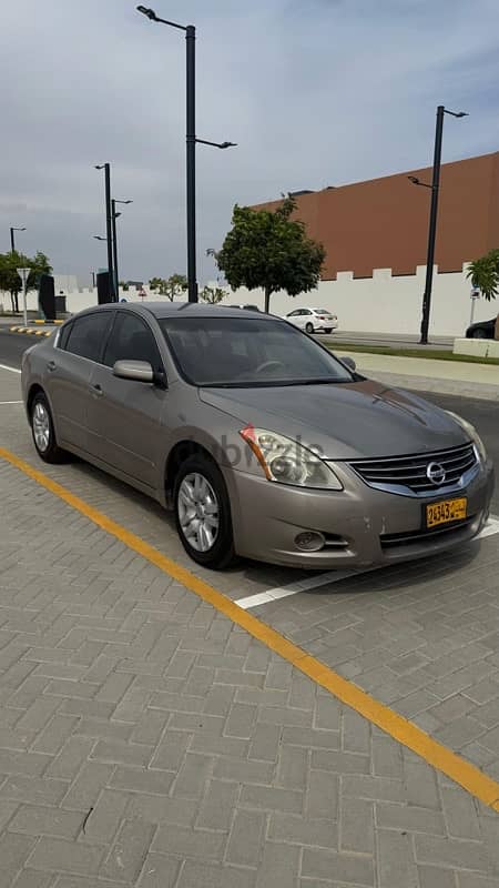 Nissan Altima 2012 0