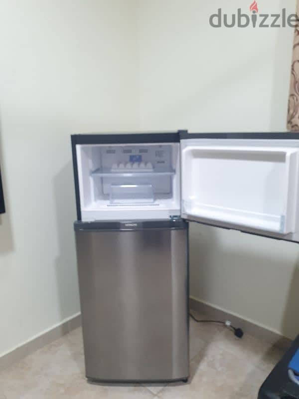 Hitachi Fridge Almost New 2