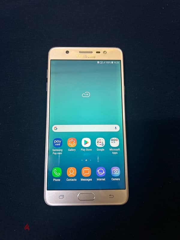 Samsung Galaxy J7 Max 0