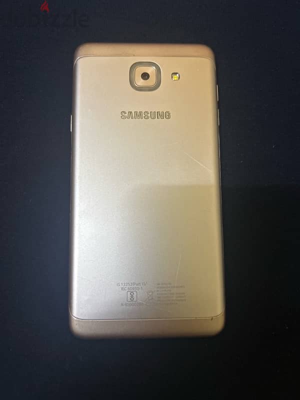 Samsung Galaxy J7 Max 1