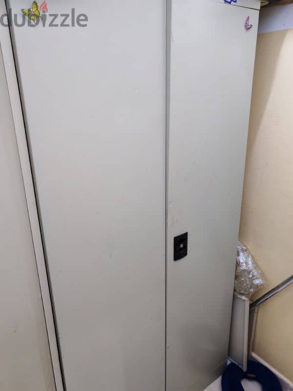 metal cupboard 0