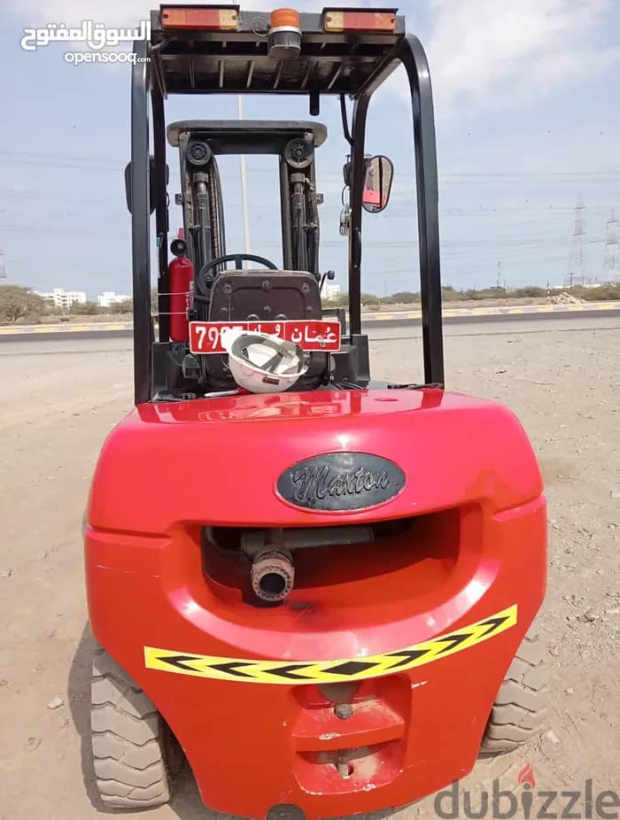 Forklift for rent فوركلفت للإيجار 1