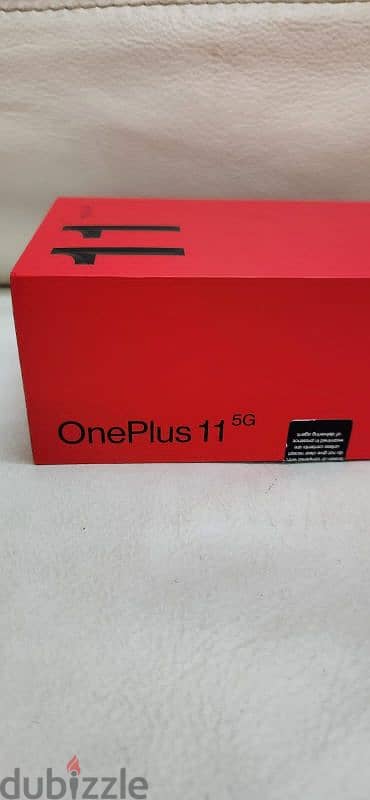 One plus 11 5G in exelent condition like new