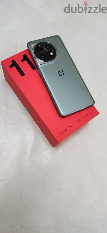 One plus 11 5G in exelent condition like new 2