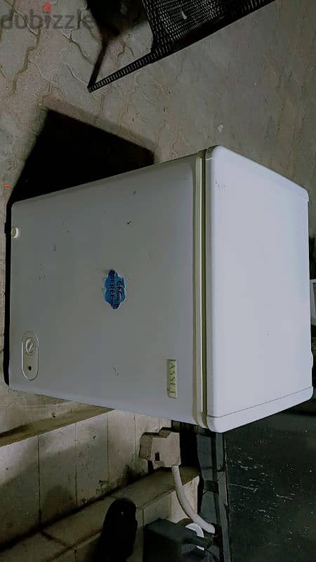 deep freezer for sale good condition 1