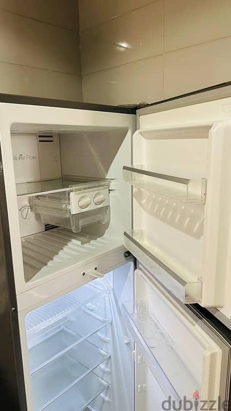 Geepas 320litre Refrigerator 2