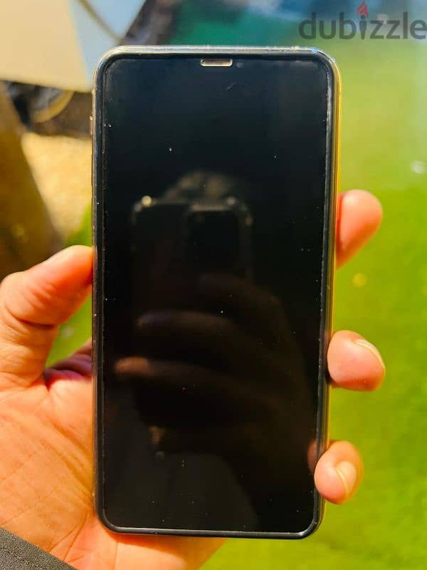 Iphone 11 pro max (256) gb 4