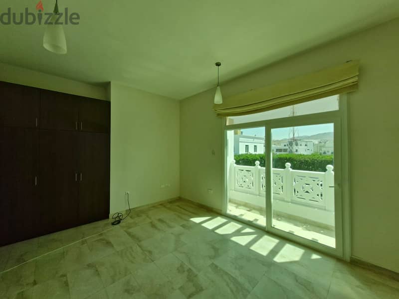 4 BR + Maid’s Room Elegant Villa in Madinat Al Ilam 8