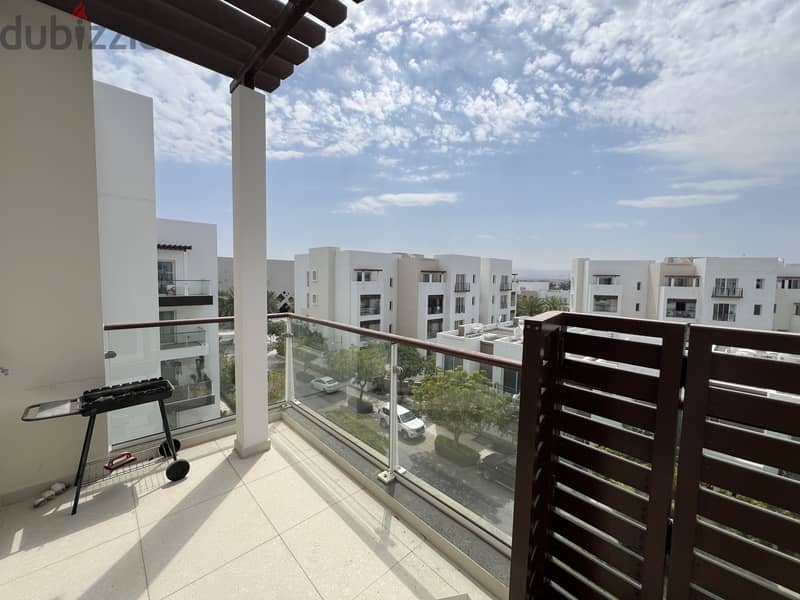 1 Bedroom Apartment with Study in Al Mouj 0