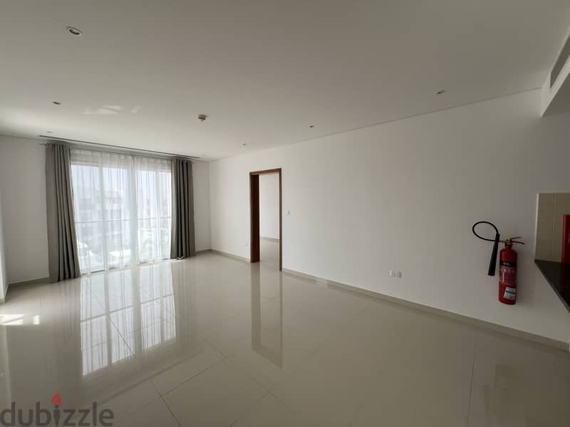 1 Bedroom Apartment with Study in Al Mouj 4