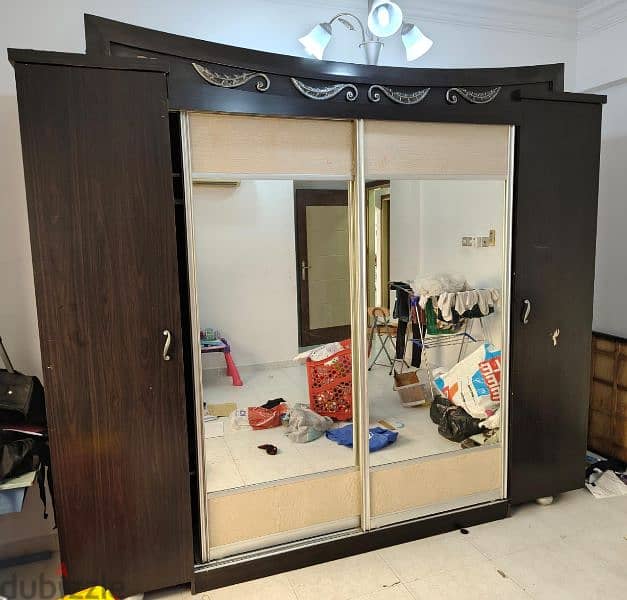 urgent sale Big cupboard with Mirror 0