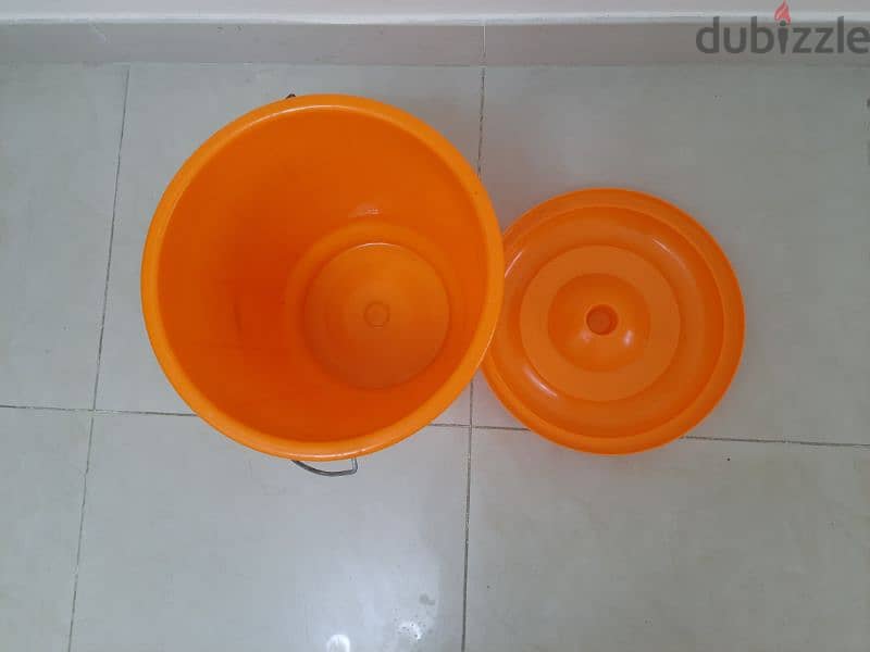 plastic bucket 1