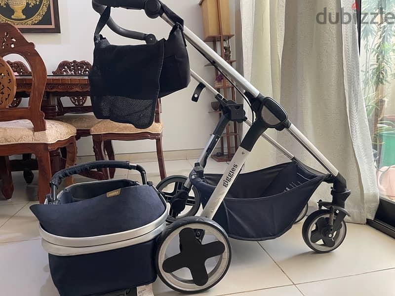 Giggles foldable stroller in good condition 0