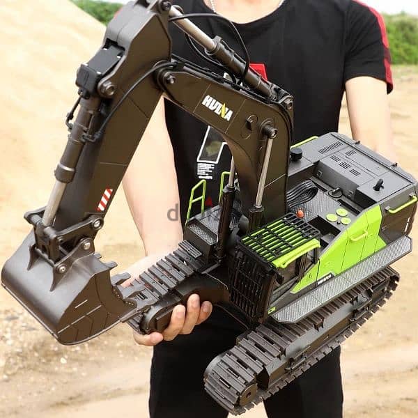 Huina 1593 Remote Control Excavator 1:14 scale 0