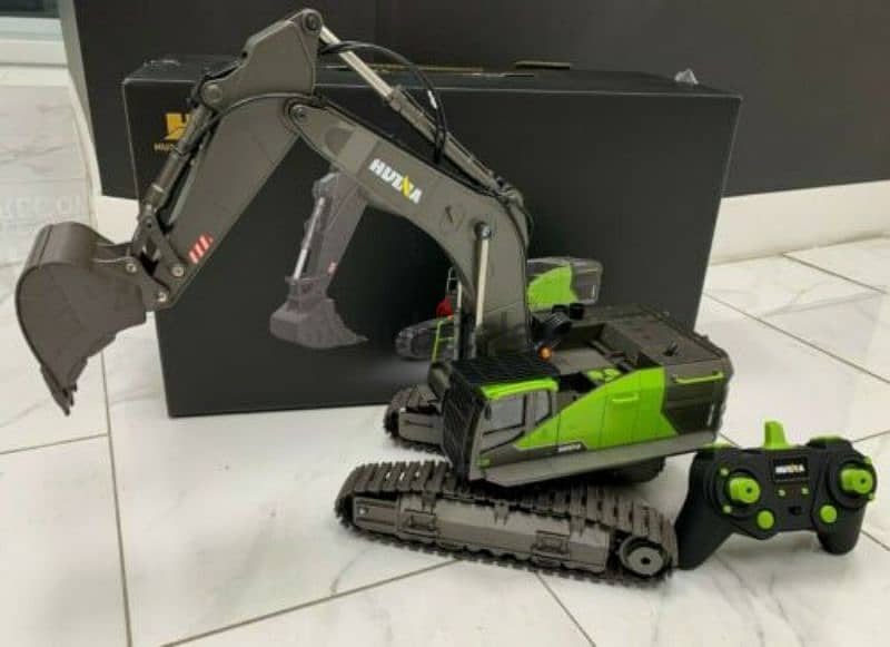 Huina 1593 Remote Control Excavator 1:14 scale 1