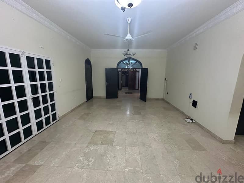 Nice 3bedrooms flat in North Ghobra near Fatima Super Market 5