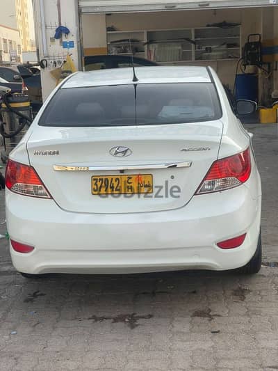 Hyundai Accent 2012