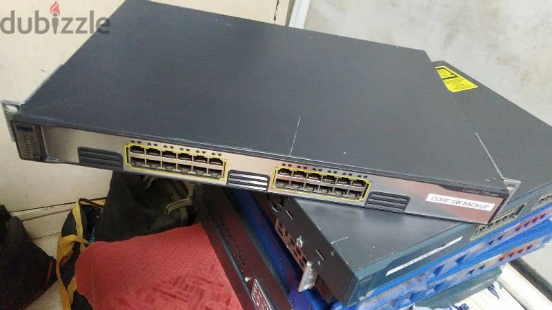 network giga switch poe 48 ports  excellent condition perfect working 1