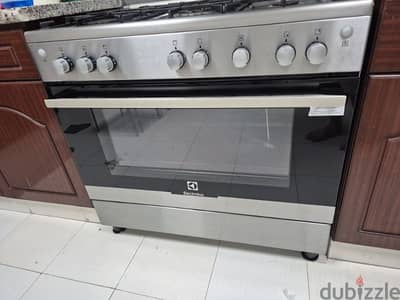 Cooking Range - 5 Burner - Electrolux