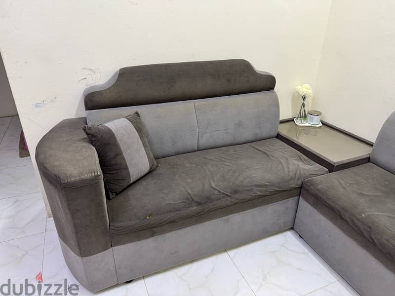 2+2 Used sofa for Only Ro. 10 urgent sale 1