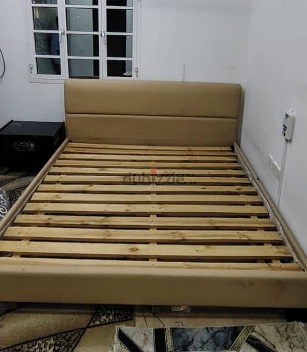 King size bed 1