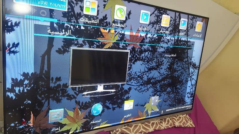 للبيع تلفاز 50 بوصه (سمارت TV) Smart TV 2