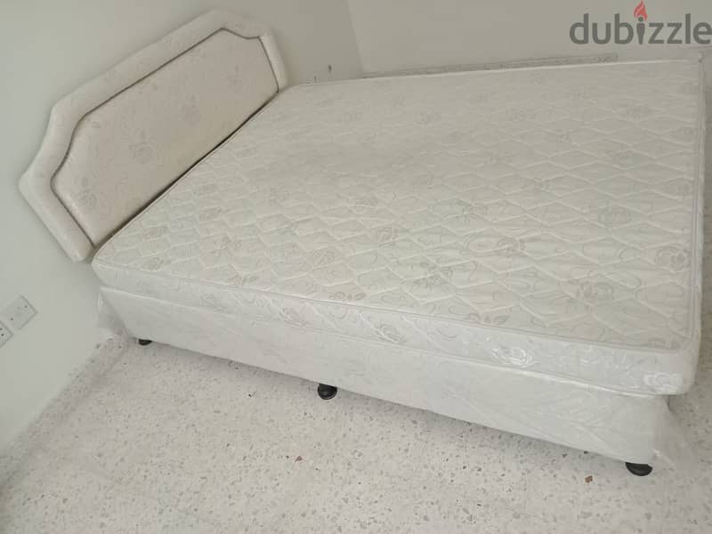 Affordable Queen Size Bed With Mattress 2