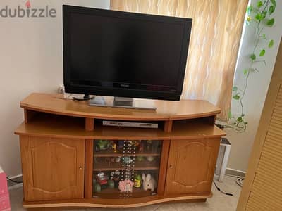 TV and TV cabinet