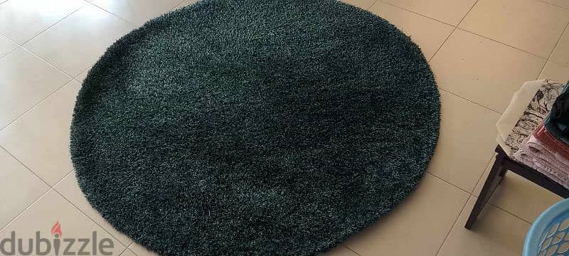 round ml blueish carpet 4