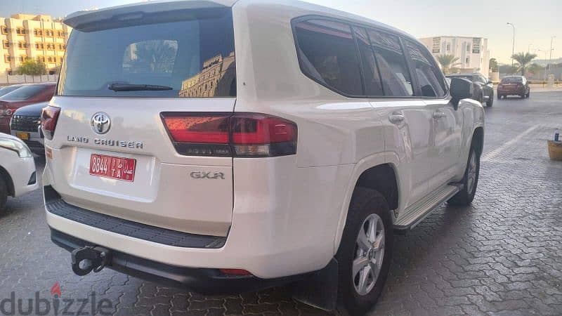 Toyota land cruiser for rent with Ramadan offers 2