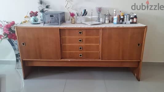 Solid Wood Side board cabinet for saleSolid Wood Side board cabinet.