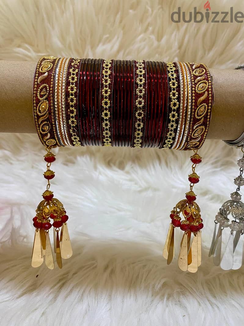 BANGLES AND HENNA FOR EID 0.700 BAISA ONLY!! 0