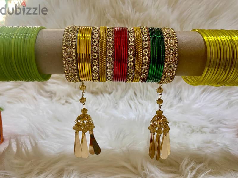 BANGLES AND HENNA FOR EID 0.700 BAISA ONLY!! 1