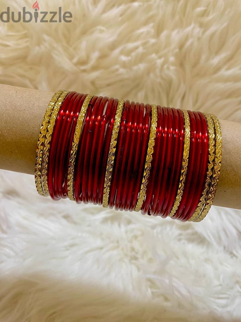 BANGLES AND HENNA FOR EID 0.700 BAISA ONLY!! 8