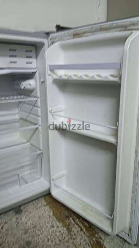 Ikon Single Door Mini Fridge for Sale! Excellent condition, 1