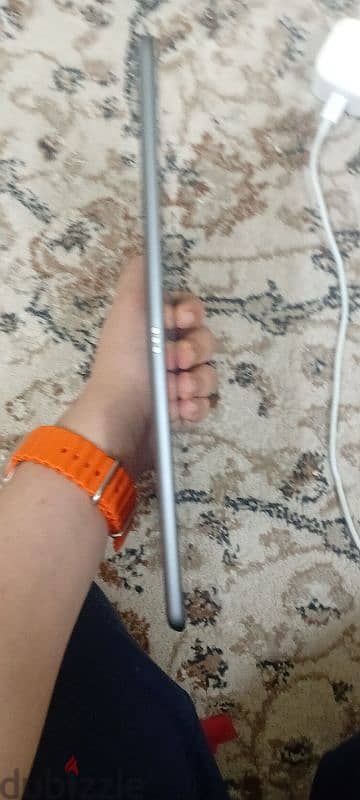 IPAD 9 (used) ايباد ٩ مستعمل 2