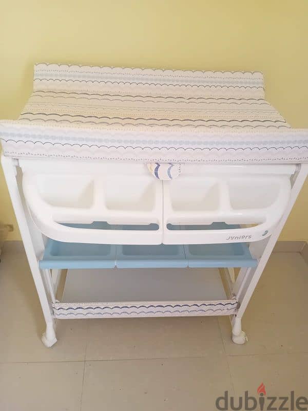 Toilet bed and bath for new born baby 0