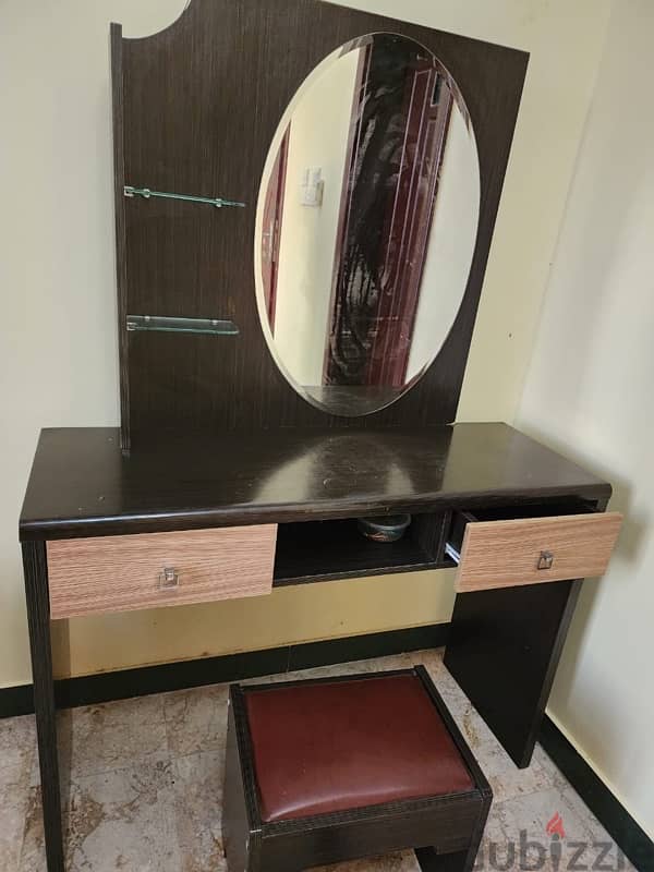 dressing table with chair 1