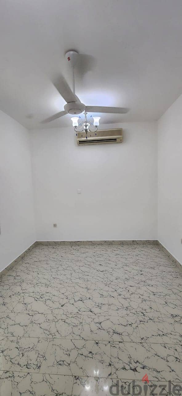 1ME50 - 3 Bhk Flat For Rent In Azaiba 11