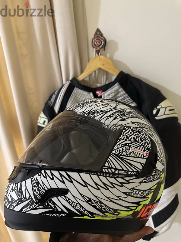 ICON Helmet & Jacket for Sale – Excellent Condition! 4