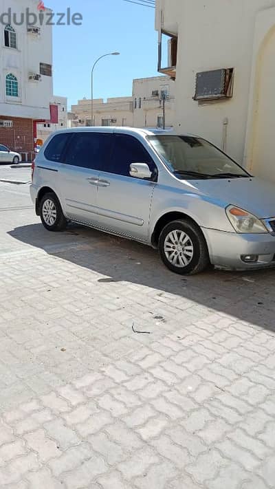 Kia Carnival 2013