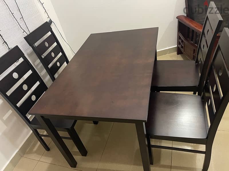 Dining Table 0