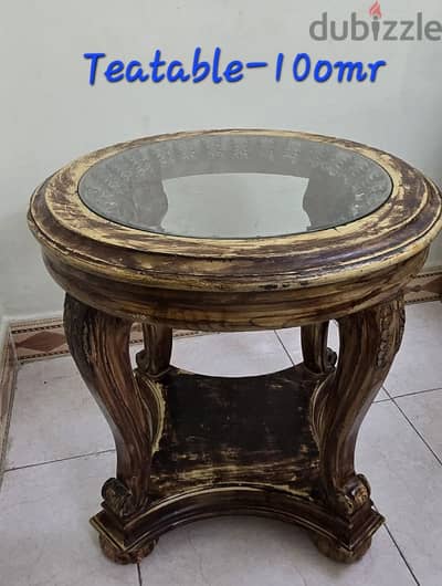 Round Tea table